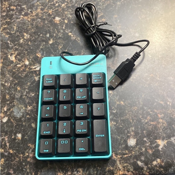 USB Numeric Keypad - Picture 3 of 4